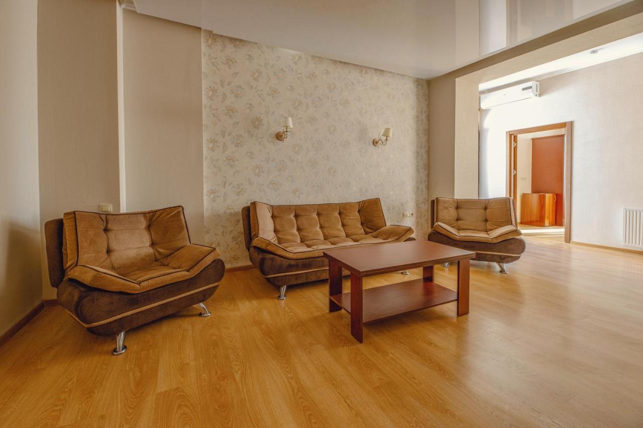 Park Hotel Tskaltubo - Balneo Resort Buitenkant foto